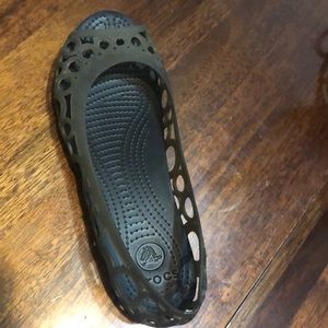 Crocs ** single left shoes only‎ ** size 10